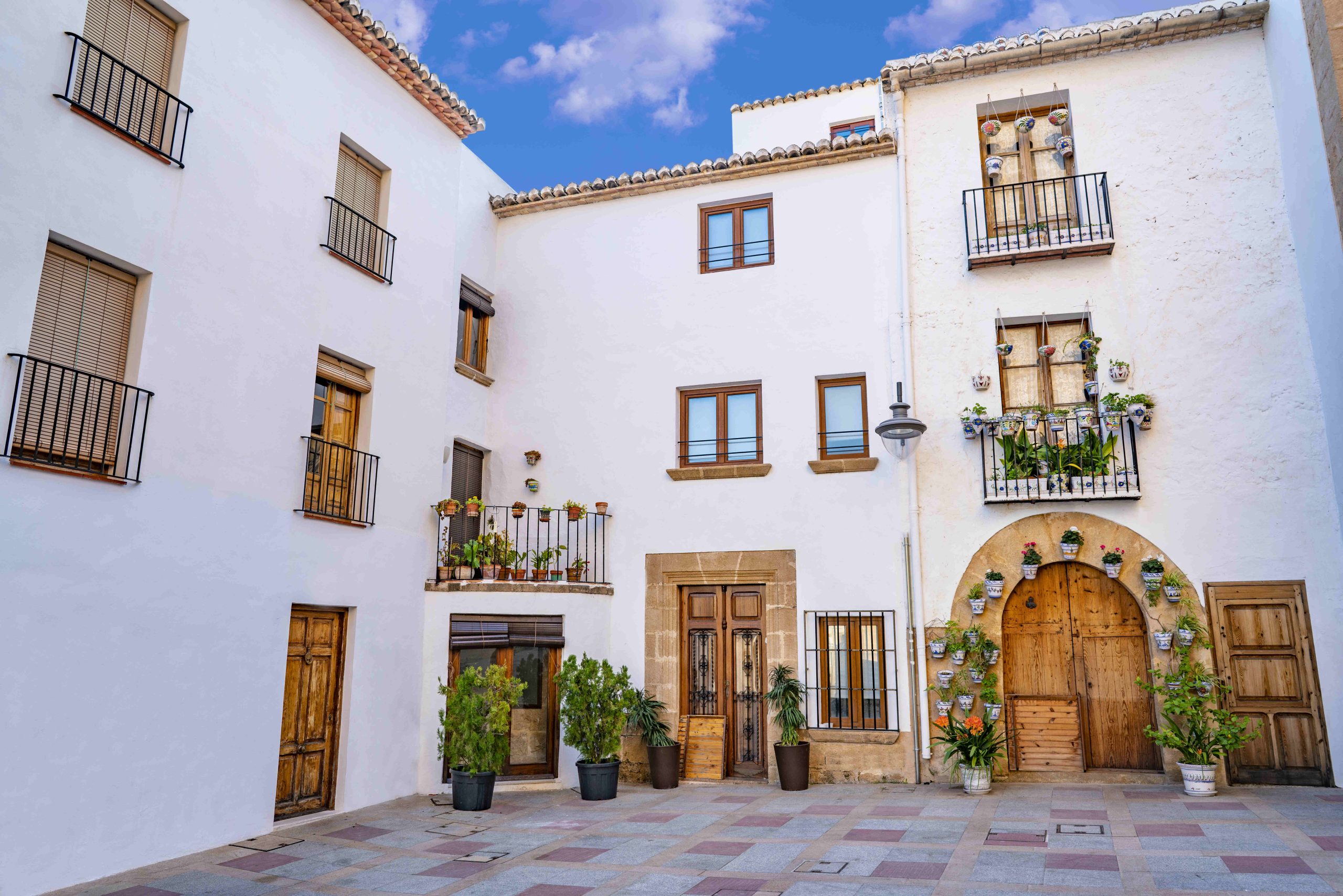 The old town of Jávea, also known as the historic center of Jávea, has countless small, charming streets.